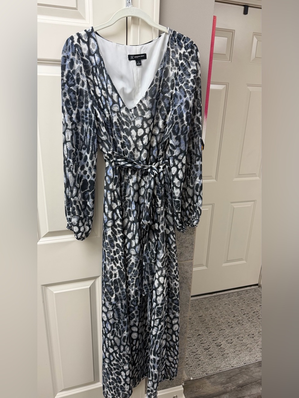 INC Gray and Blue Animal-Print Long Sleeve Wrap Dress
